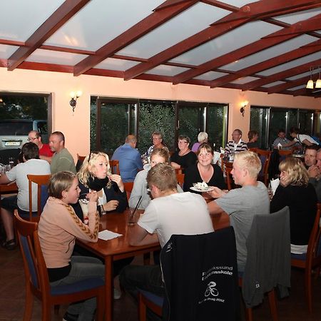 Hotel Camping Oase Praha Zlatníky Exteriér fotografie
