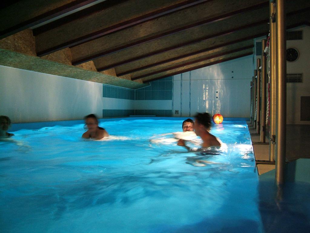 Hotel Camping Oase Praha Zlatníky Exteriér fotografie