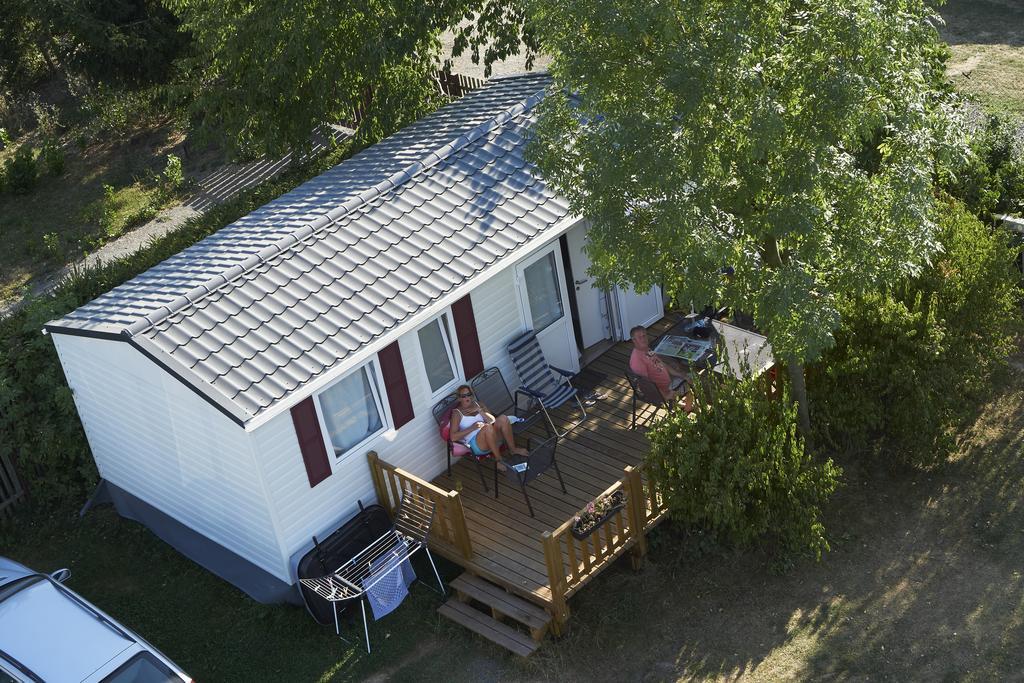 Hotel Camping Oase Praha Zlatníky Exteriér fotografie